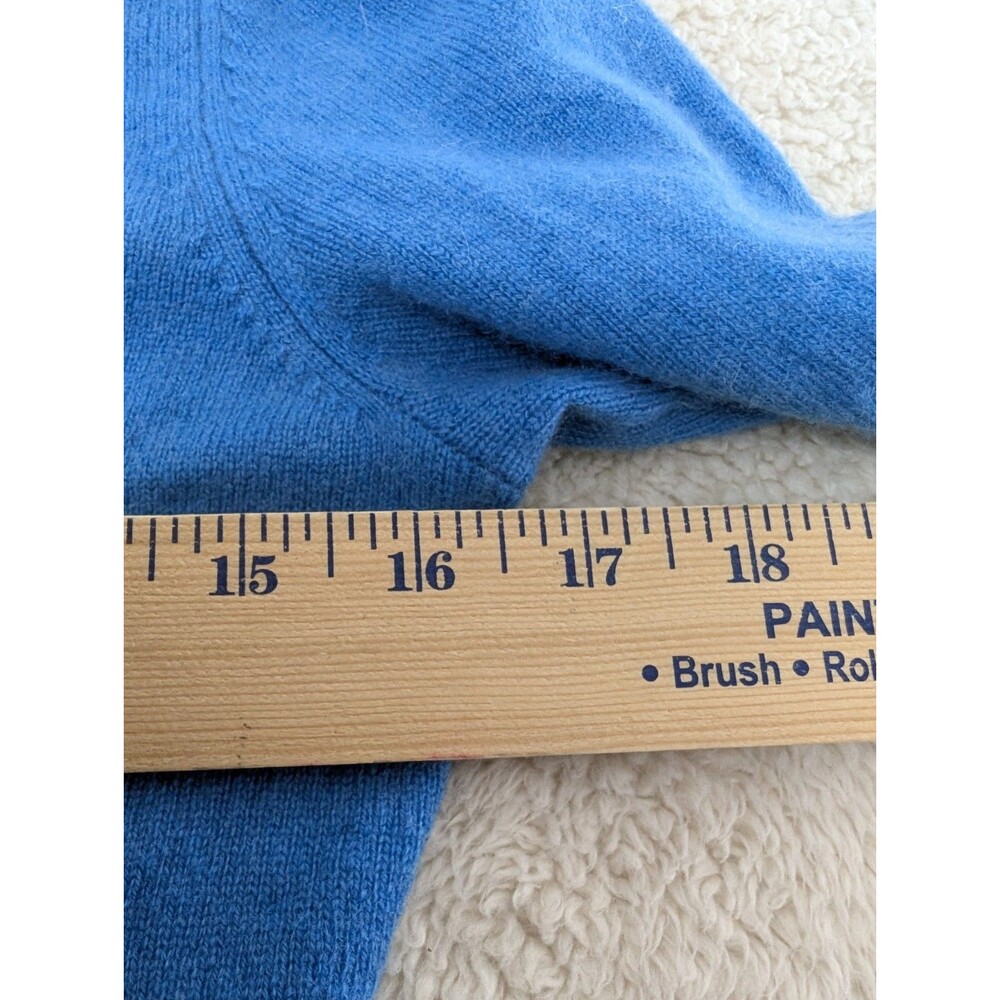 Designer Sweaters (4) Small Soft And Cozy Fabrics Cashmere Etc **Flaw** - Picture 7 of 16